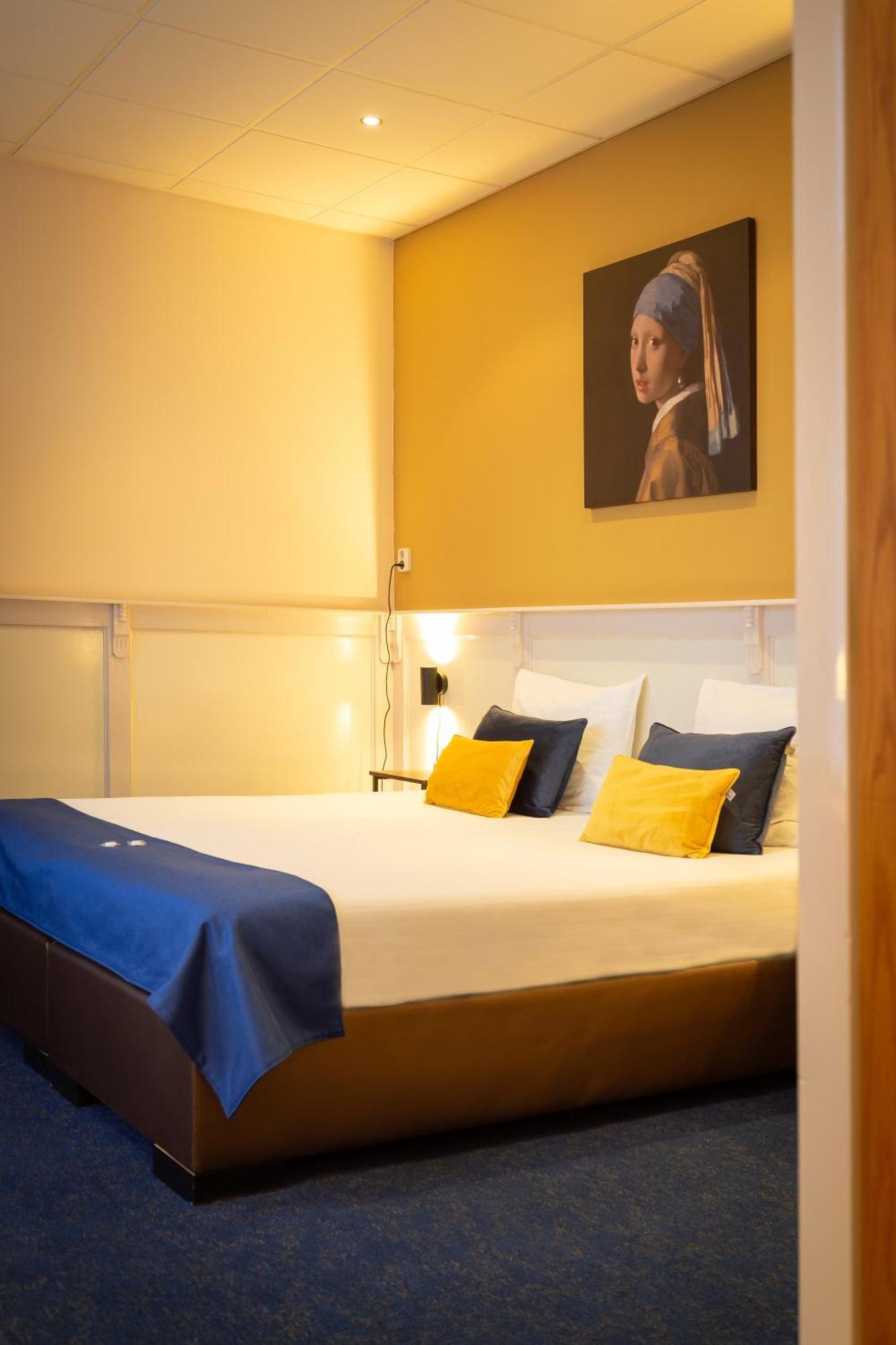 Hotel De Gulden Leeuw Workum Bagian luar foto