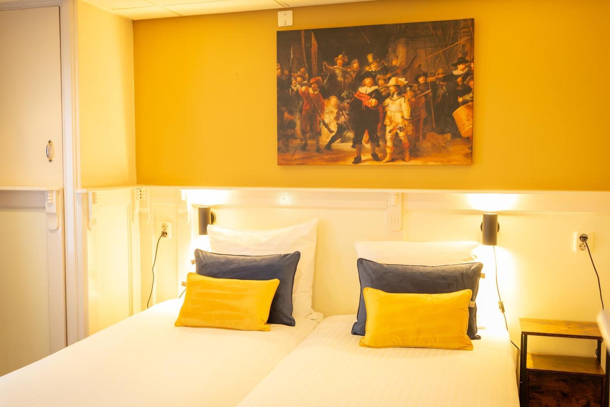 Hotel De Gulden Leeuw Workum Bagian luar foto