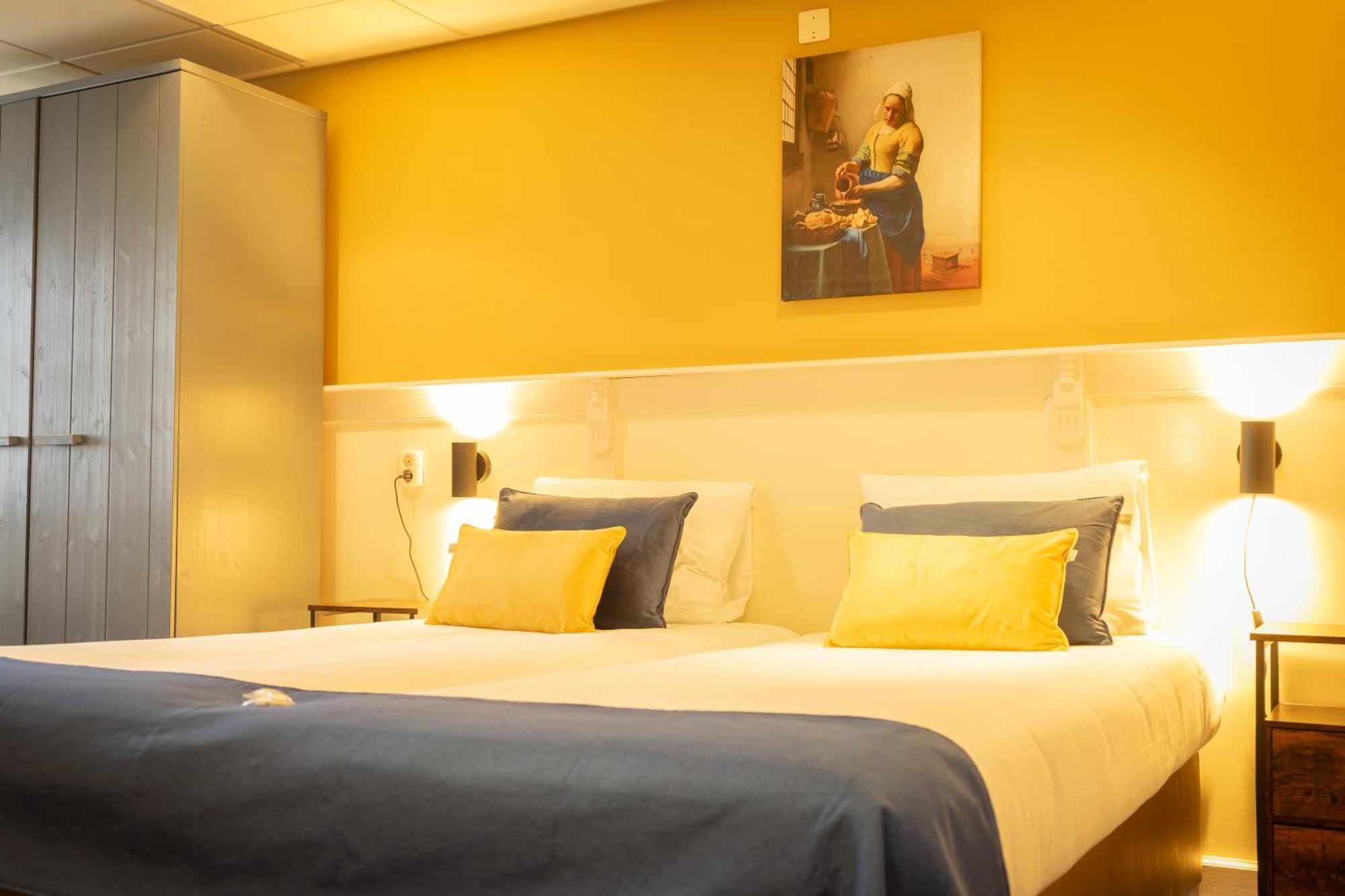 Hotel De Gulden Leeuw Workum Bagian luar foto