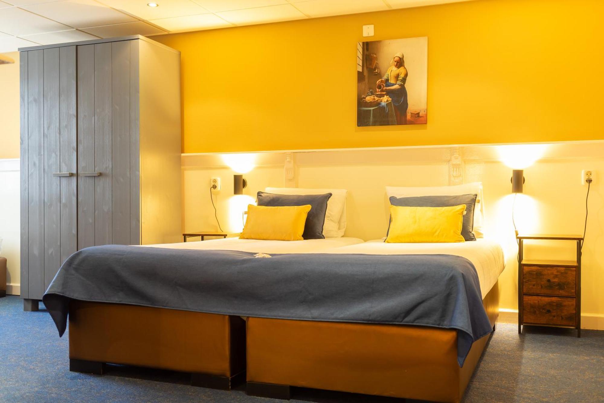 Hotel De Gulden Leeuw Workum Bagian luar foto