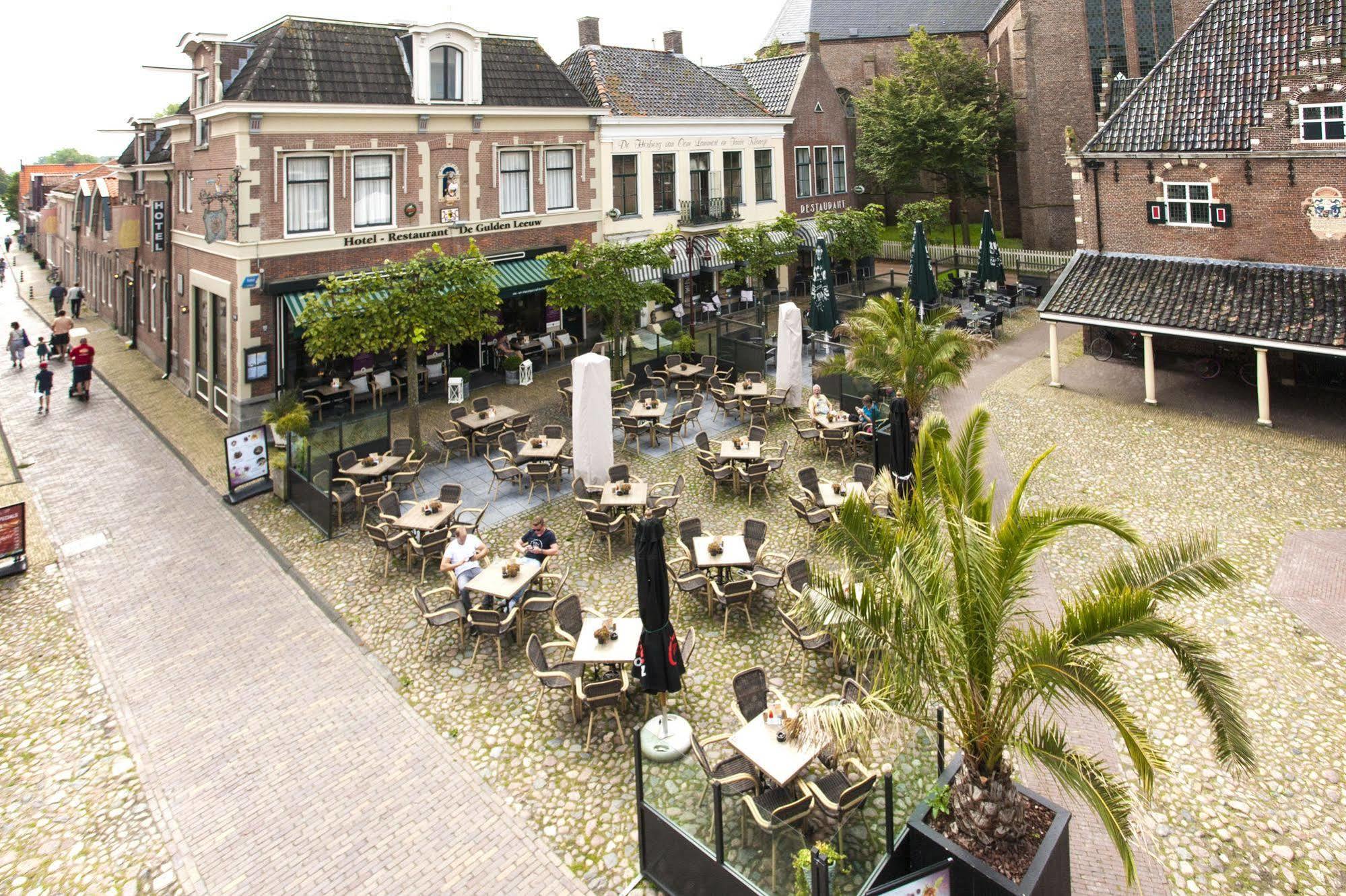 Hotel De Gulden Leeuw Workum Bagian luar foto