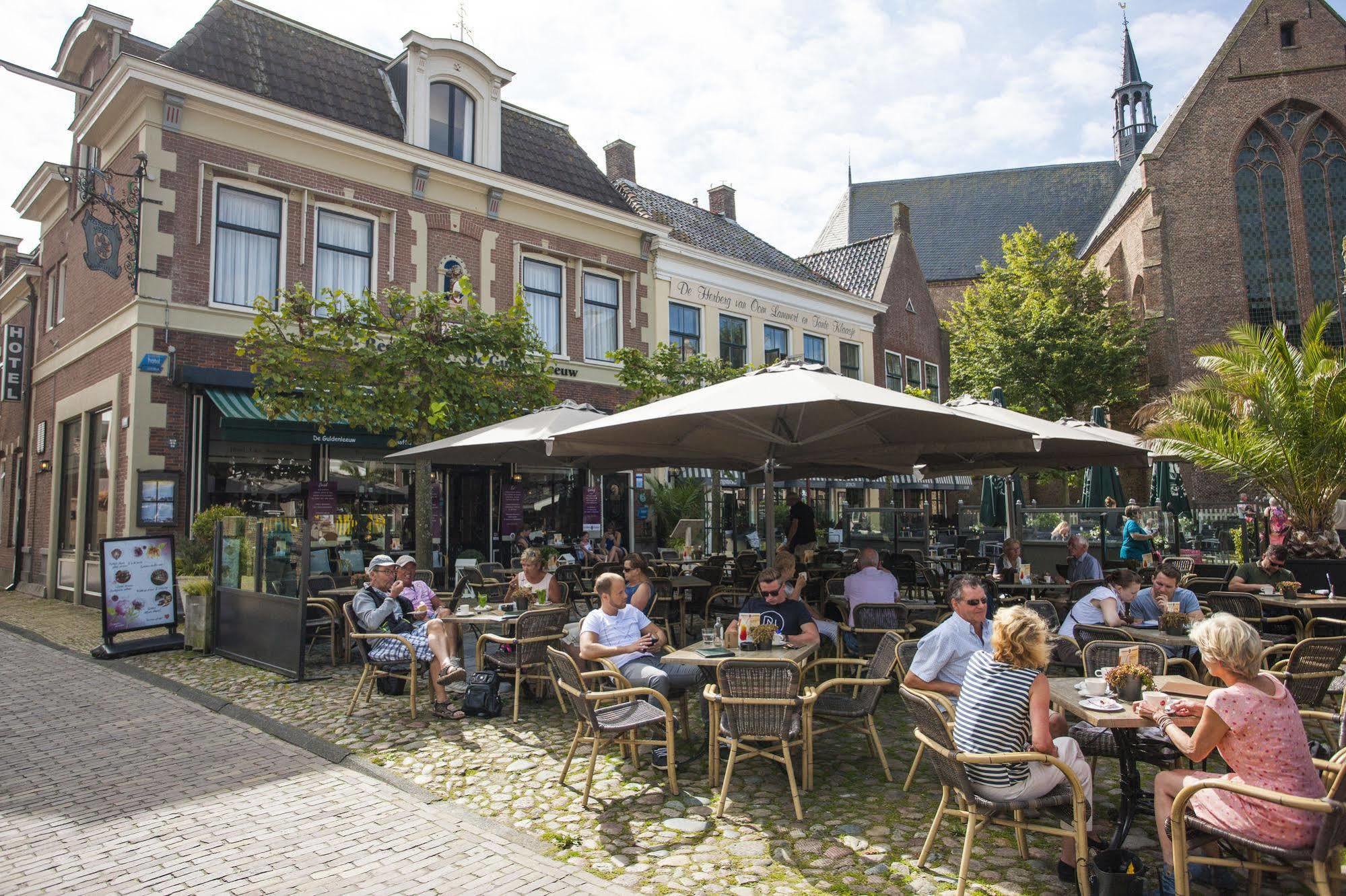 Hotel De Gulden Leeuw Workum Bagian luar foto